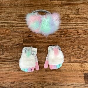 Unicorn mittens and earmuffs set